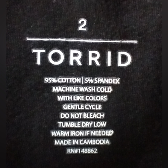 TORRID WOMEN'S/MISSES SIZE 2 BLACK AND RED LEGGINGS RED LOLLIPOPS STRETCH - Picture 3 of 5